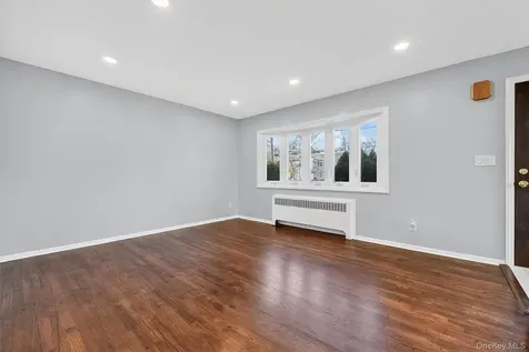 8 Robbins Avenue Elmsford NY 10523