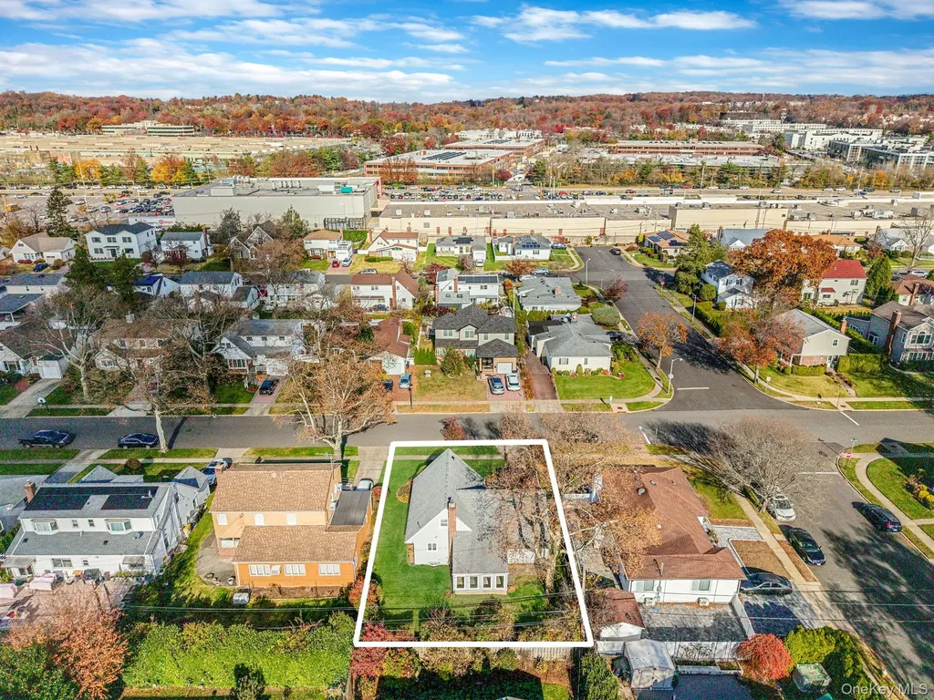 78 Patton Boulevard New Hyde Park NY 11040