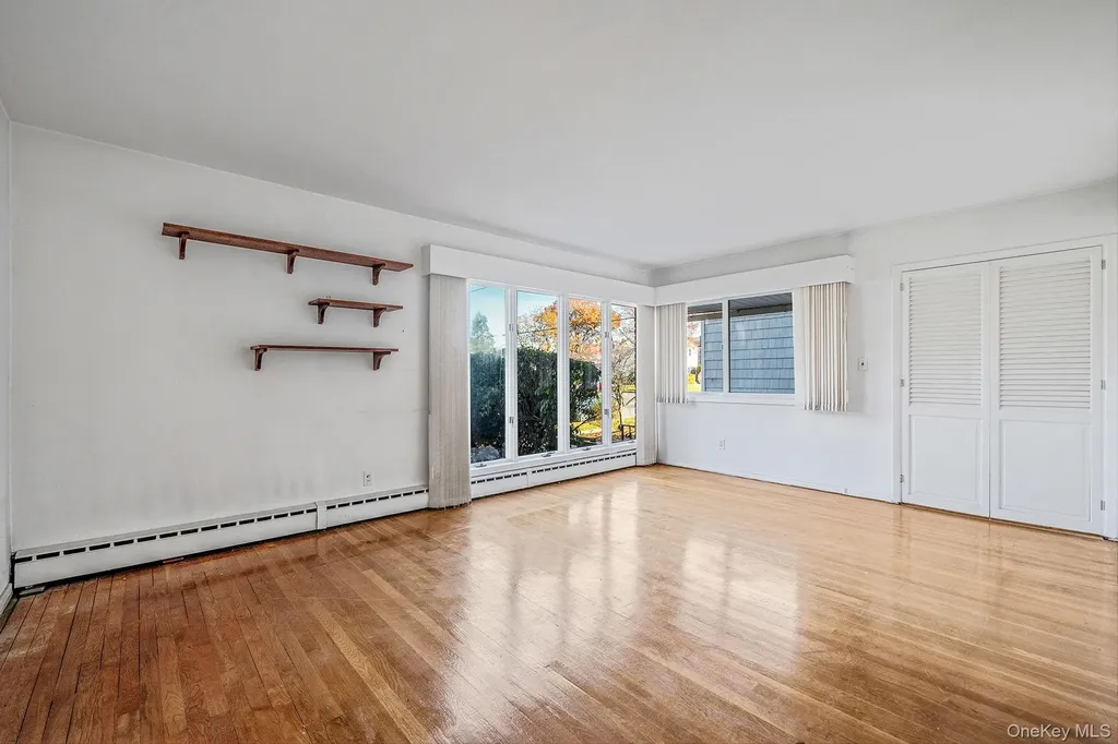 78 Patton Boulevard New Hyde Park NY 11040