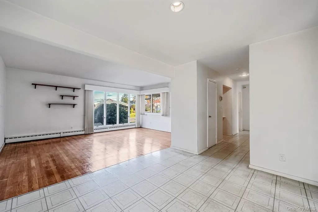 78 Patton Boulevard New Hyde Park NY 11040