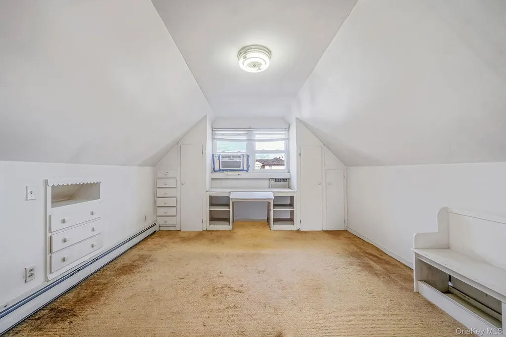 78 Patton Boulevard New Hyde Park NY 11040