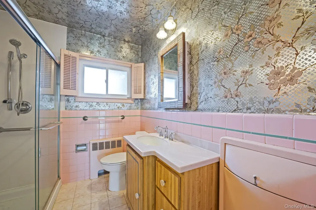 78 Patton Boulevard New Hyde Park NY 11040