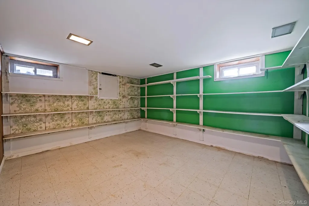 78 Patton Boulevard New Hyde Park NY 11040