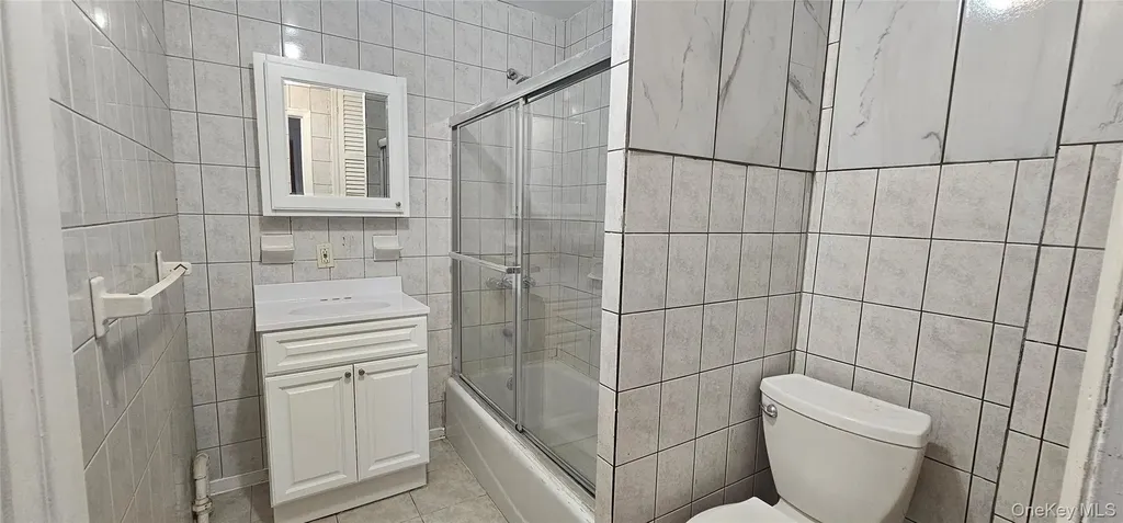 82-03 Myrtle Avenue Glendale NY 11385