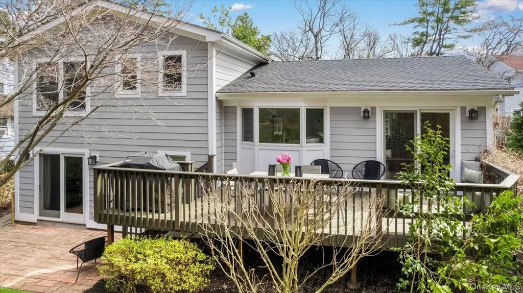 2 Shadow Lane Larchmont NY 10538