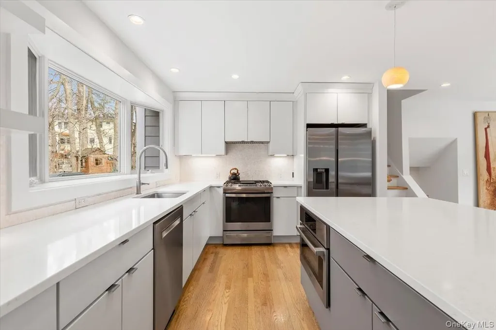 2 Shadow Lane Larchmont NY 10538