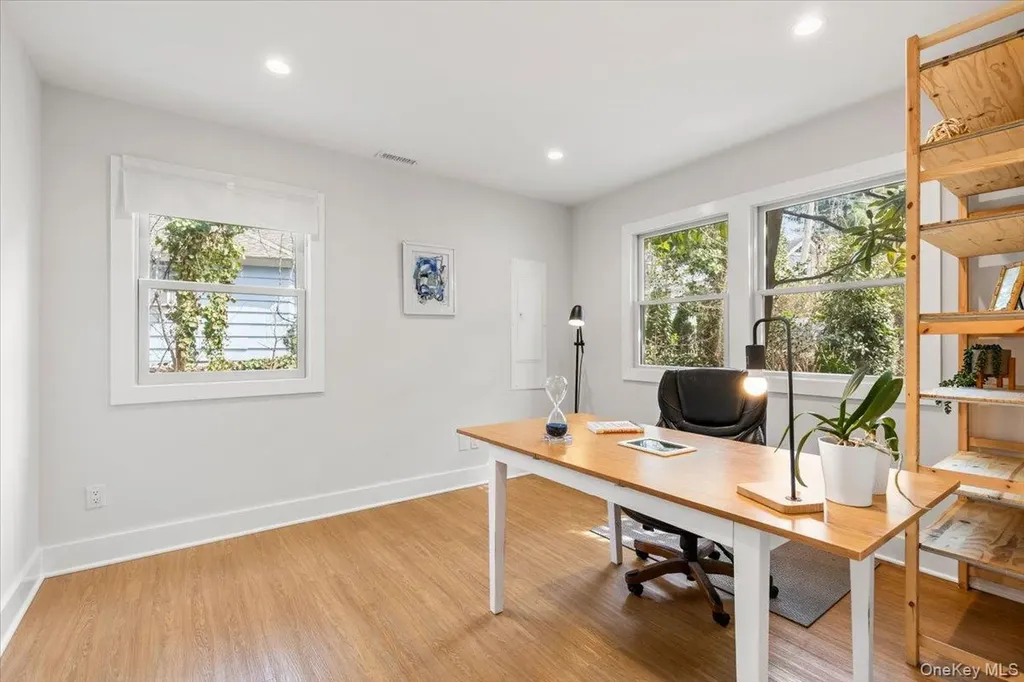 2 Shadow Lane Larchmont NY 10538