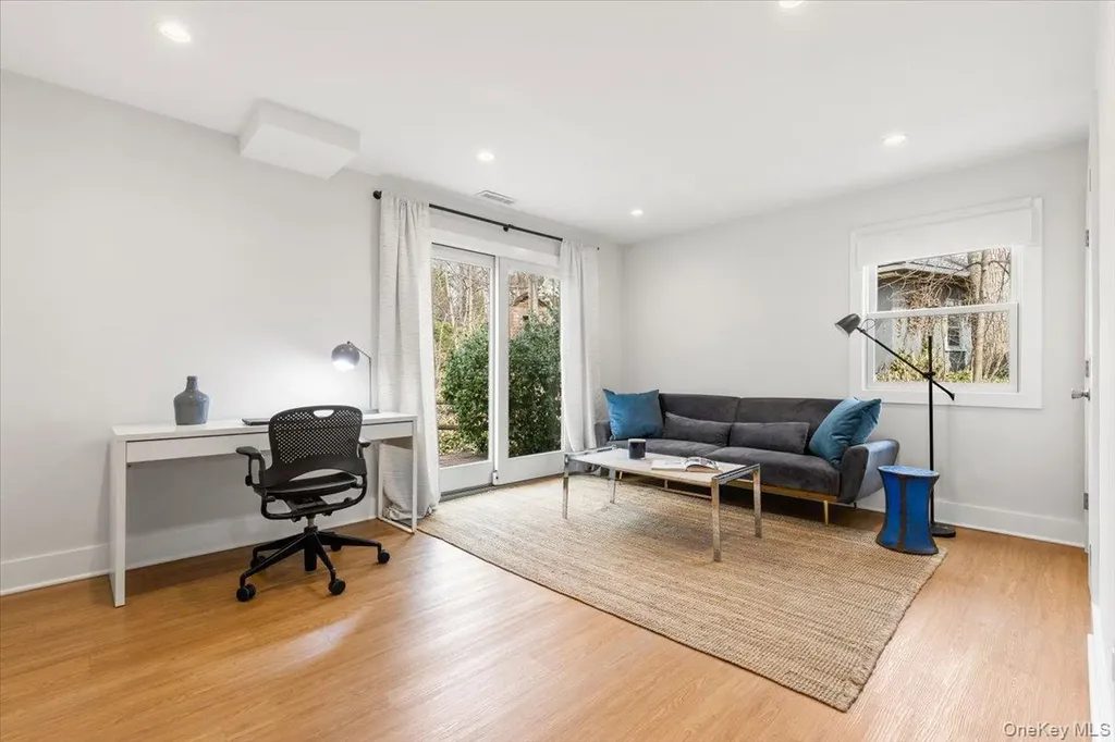 2 Shadow Lane Larchmont NY 10538