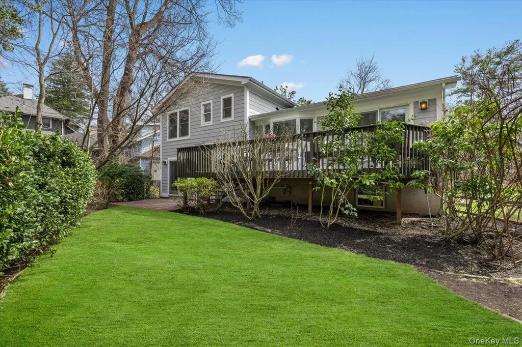 2 Shadow Lane Larchmont NY 10538