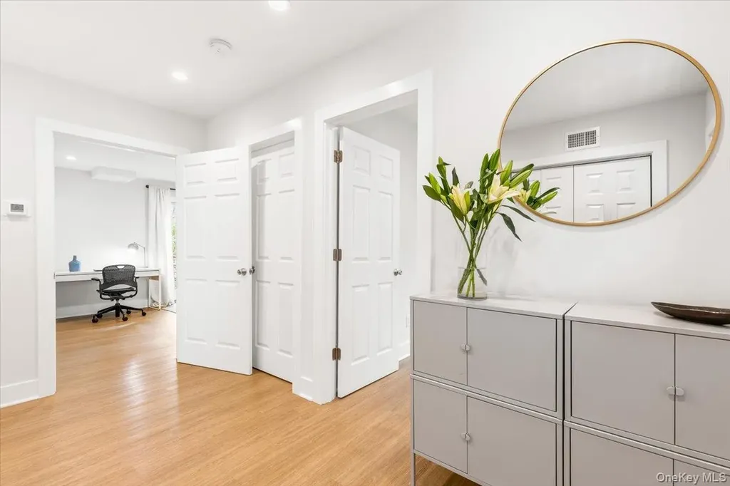 2 Shadow Lane Larchmont NY 10538