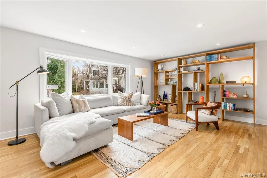 2 Shadow Lane Larchmont NY 10538