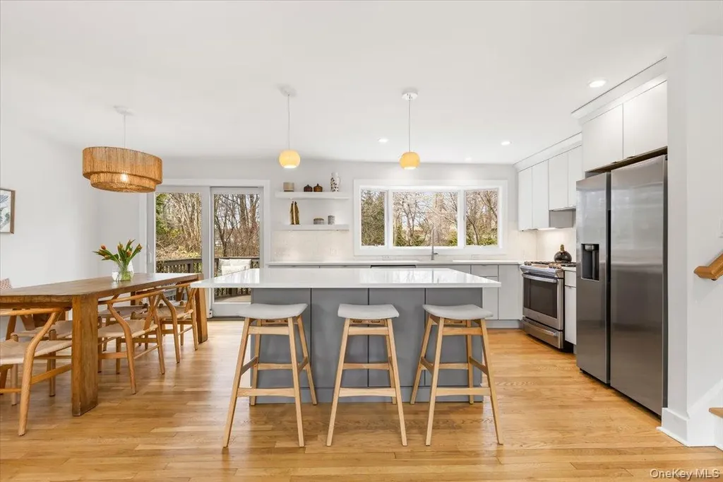 2 Shadow Lane Larchmont NY 10538