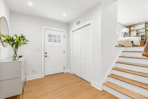 2 Shadow Lane Larchmont NY 10538