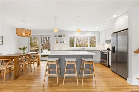 2 Shadow Lane Larchmont NY 10538