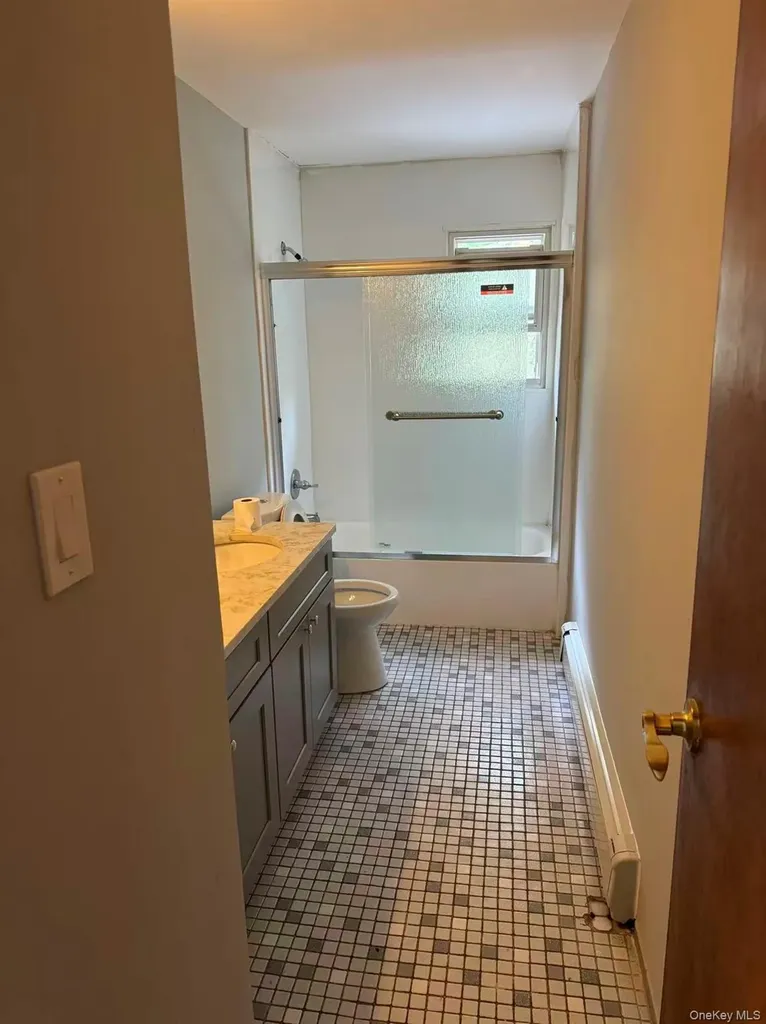 20 Westfield Road Coram NY 11727