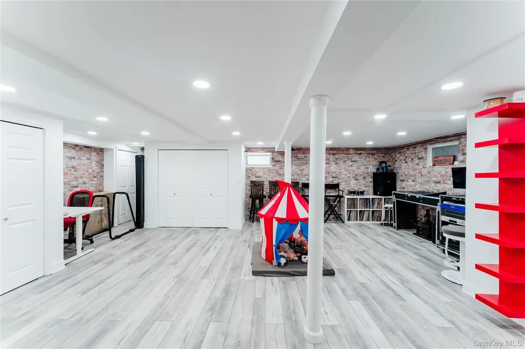 575 Cornwell Avenue Malverne NY 11565