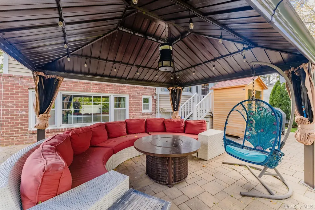 575 Cornwell Avenue Malverne NY 11565