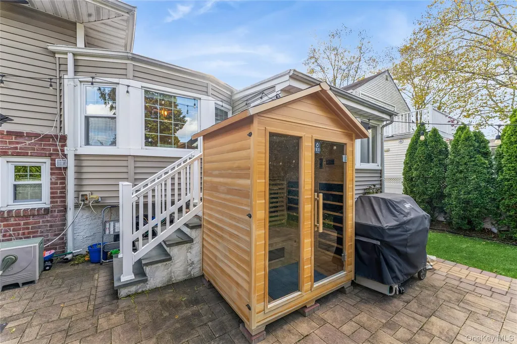 575 Cornwell Avenue Malverne NY 11565