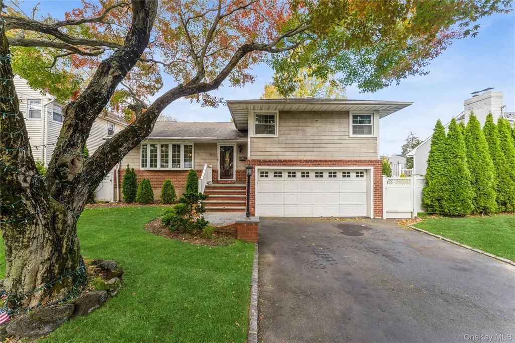 575 Cornwell Avenue Malverne NY 11565