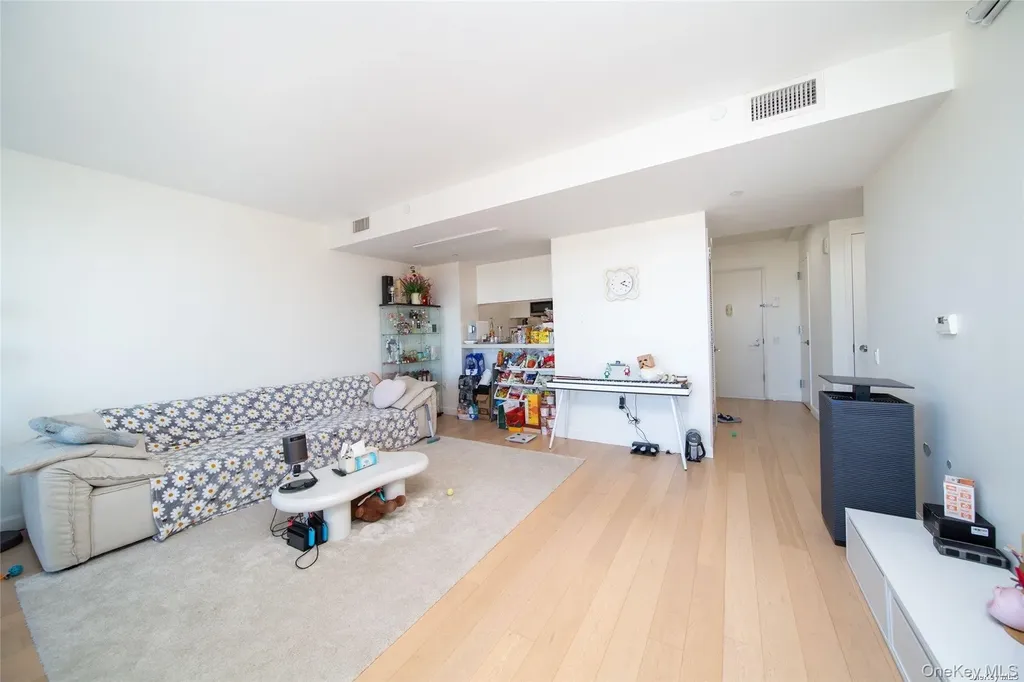 138-35 39th Avenue Flushing NY 11354