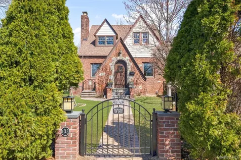 103 Locust Avenue Scarsdale NY 10583