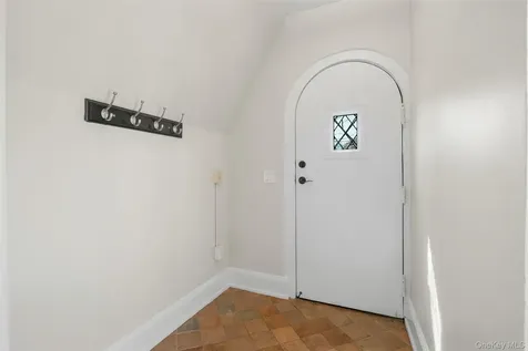 103 Locust Avenue Scarsdale NY 10583