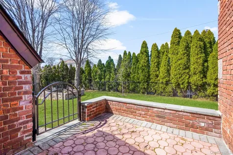 103 Locust Avenue Scarsdale NY 10583