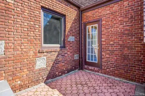 103 Locust Avenue Scarsdale NY 10583
