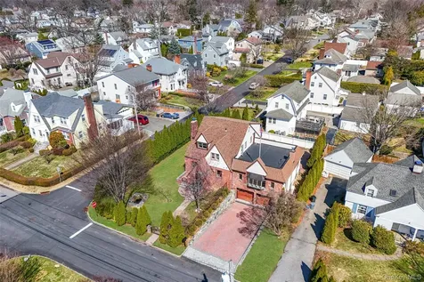 103 Locust Avenue Scarsdale NY 10583
