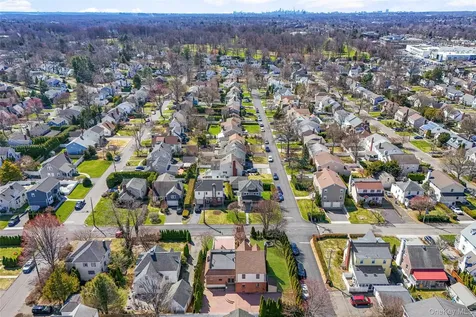103 Locust Avenue Scarsdale NY 10583