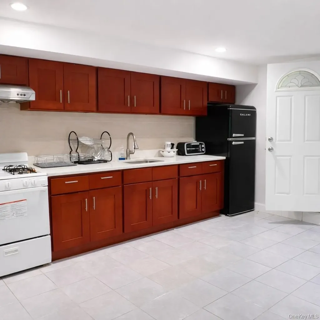 23-10 Waters Edge Drive Bayside NY 11360