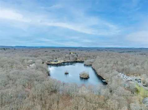 32 Joshua Hobby Lane Pound Ridge NY 10576