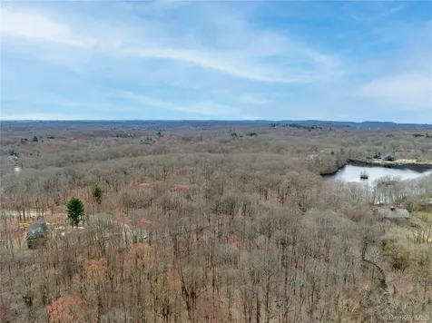 32 Joshua Hobby Lane Pound Ridge NY 10576