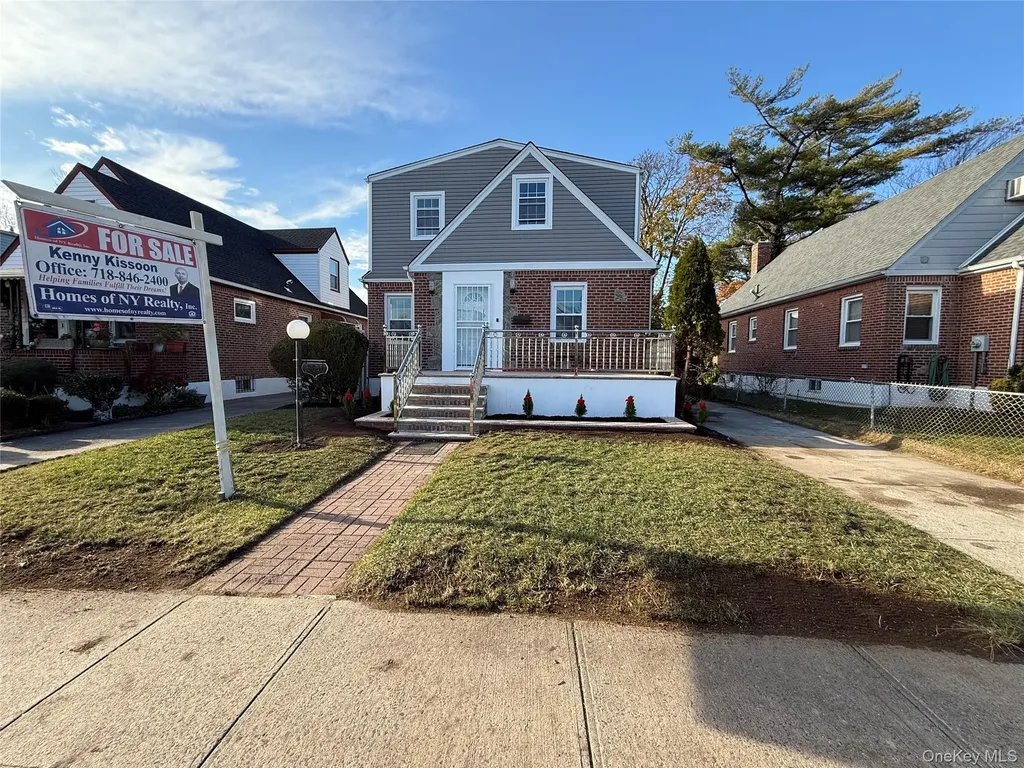 130-16 233rd Rosedale NY 11422