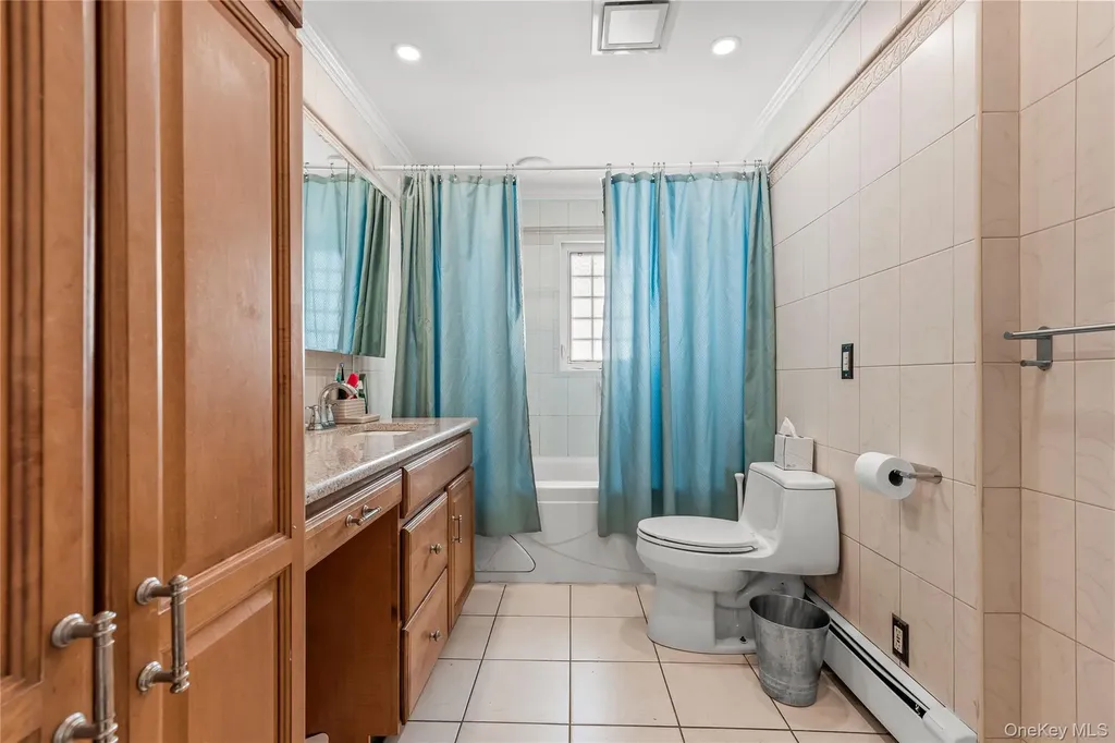 3356 Weidner Avenue Oceanside NY 11572