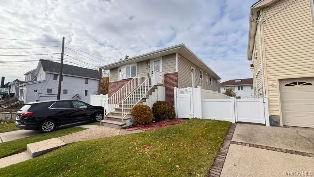 3356 Weidner Avenue Oceanside NY 11572