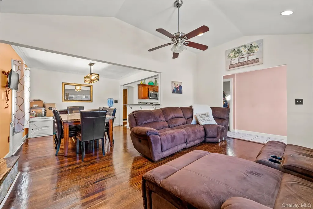 3356 Weidner Avenue Oceanside NY 11572