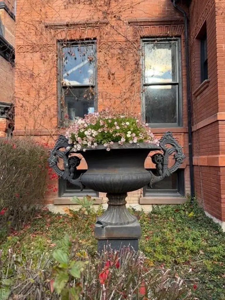 420 Warren Hudson NY 12534