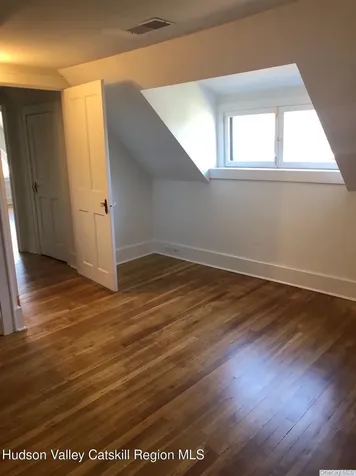 420 Warren Hudson NY 12534