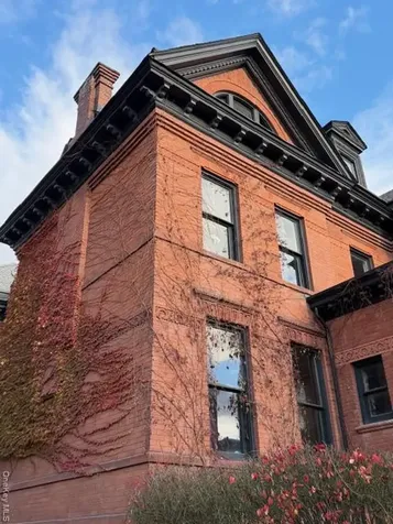 420 Warren Hudson NY 12534