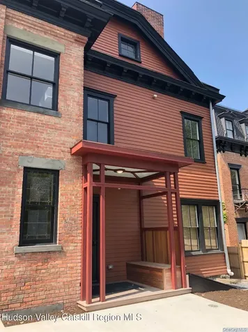 420 Warren Hudson NY 12534
