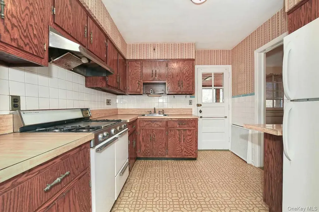34 Shaw Drive Merrick NY 11566