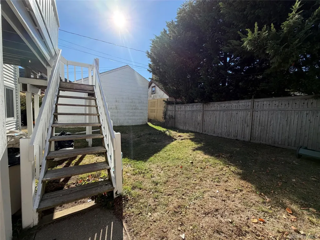 215 National Boulevard Long Beach NY 11561