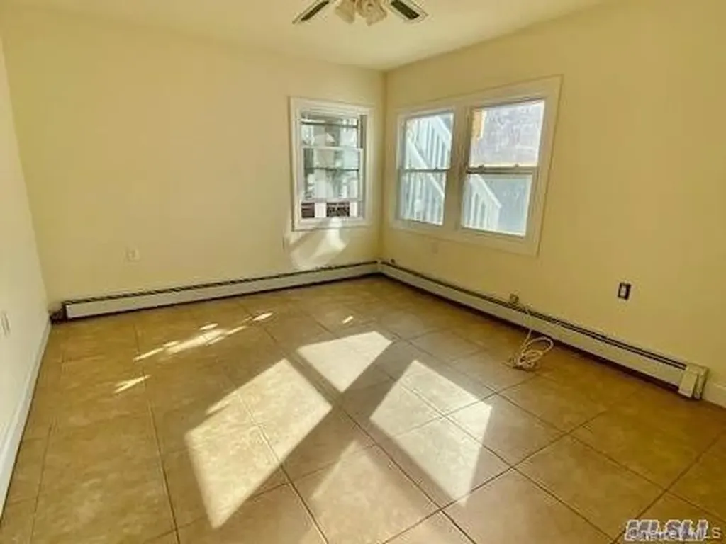 215 National Boulevard Long Beach NY 11561