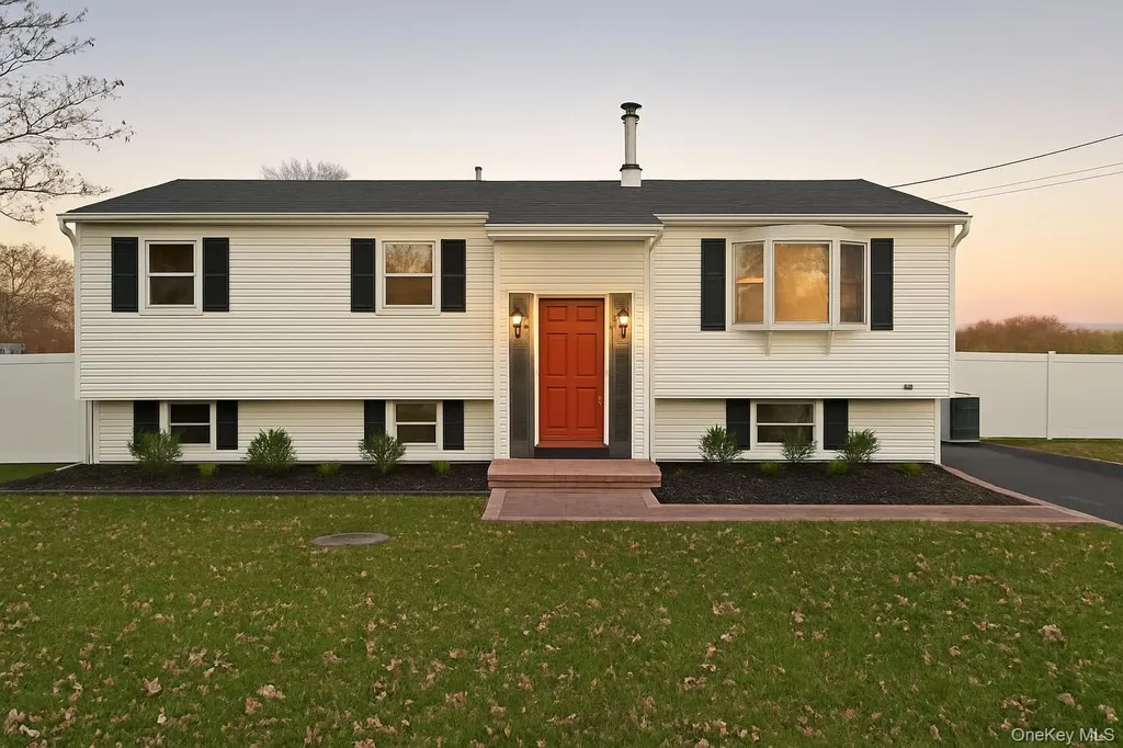 3019 Sipp Avenue Medford NY 11763