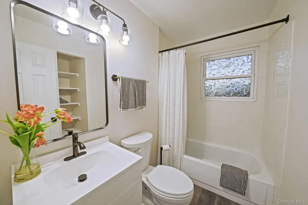 3019 Sipp Avenue Medford NY 11763