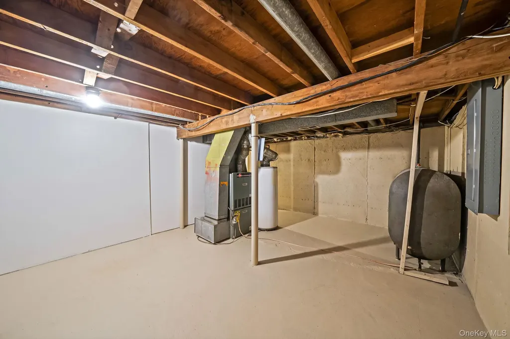 3019 Sipp Avenue Medford NY 11763