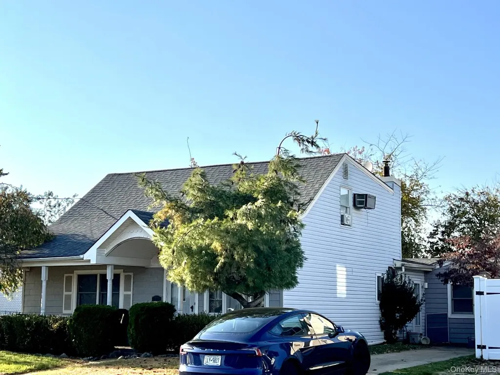 2341 Westley Road Westbury NY 11590