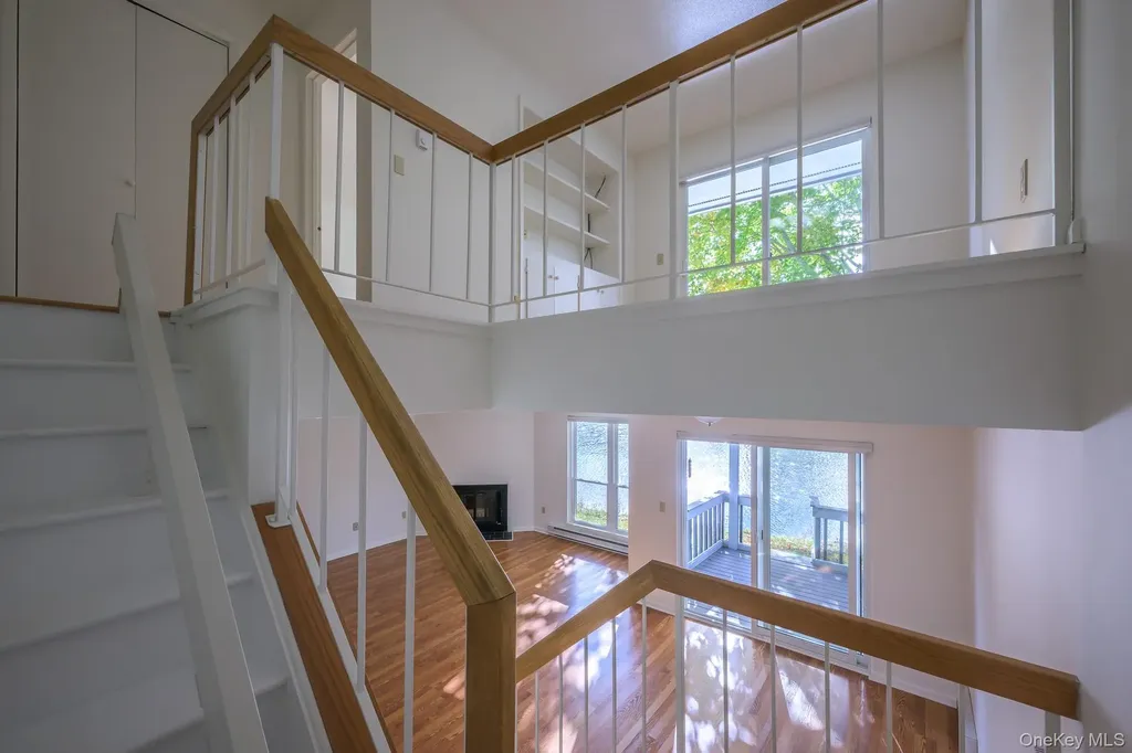 14 Pond Drive E Rhinebeck NY 12572