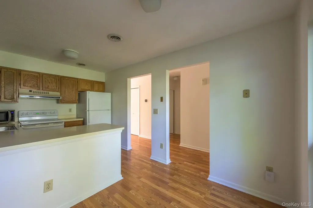 14 Pond Drive E Rhinebeck NY 12572